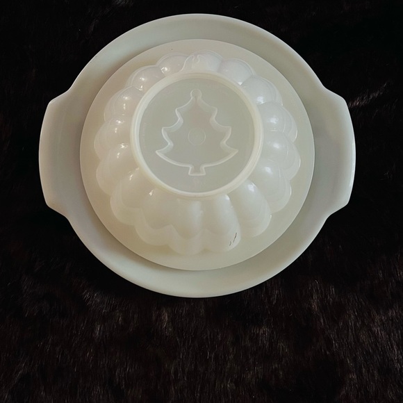 🎄🎄 Vintage Tupperware 3 Piece Jello Christmas Tree Mold - Picture 3 of 4